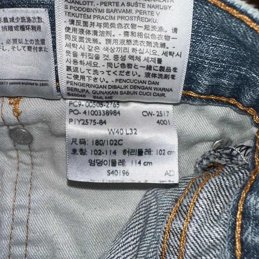 Levi's 505 Jeans Men's Size 40x32 Blue Denim Regular Fit Flat Front Straight Leg